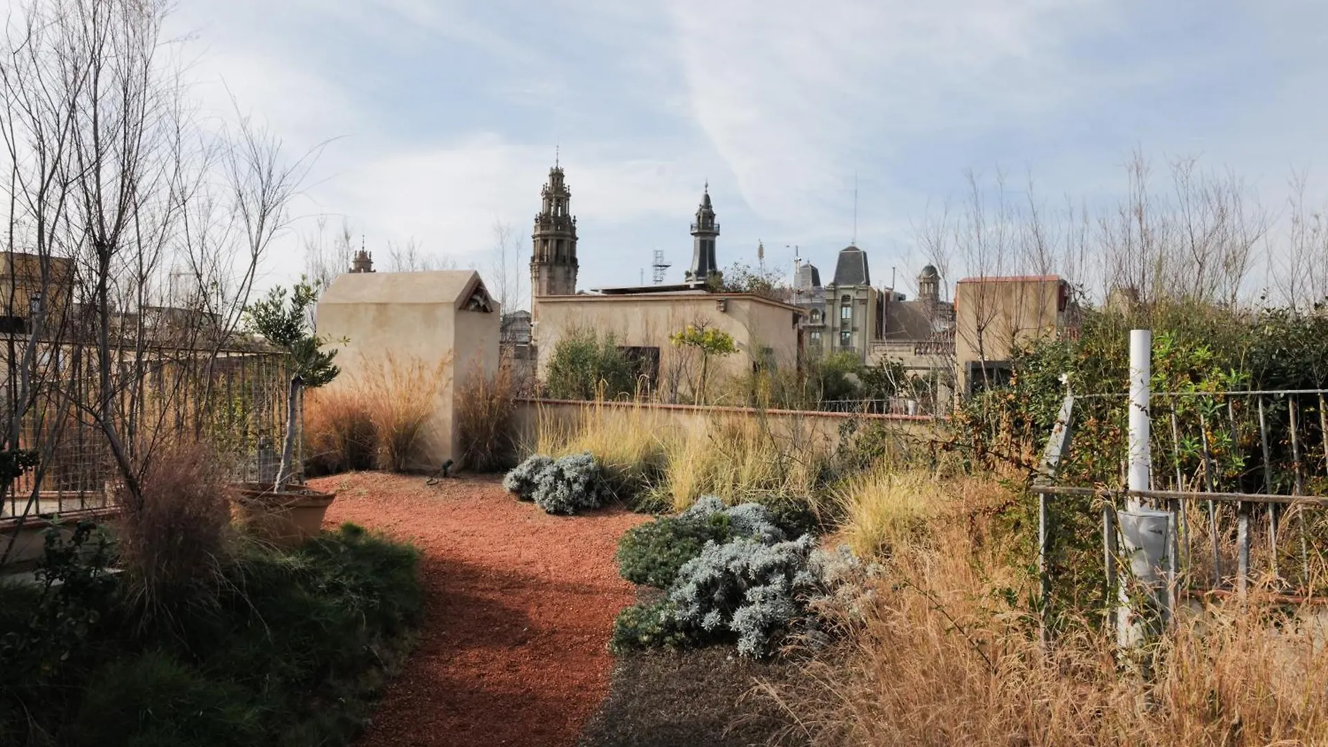 Pensión Hostal Porxos Garden Barcelona