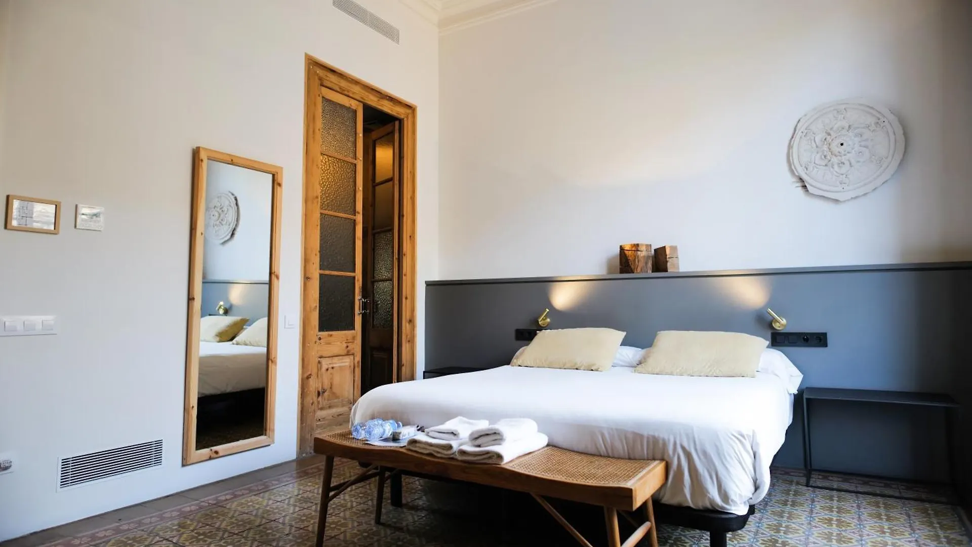 Hostal Porxos Garden Barcelona Pensión