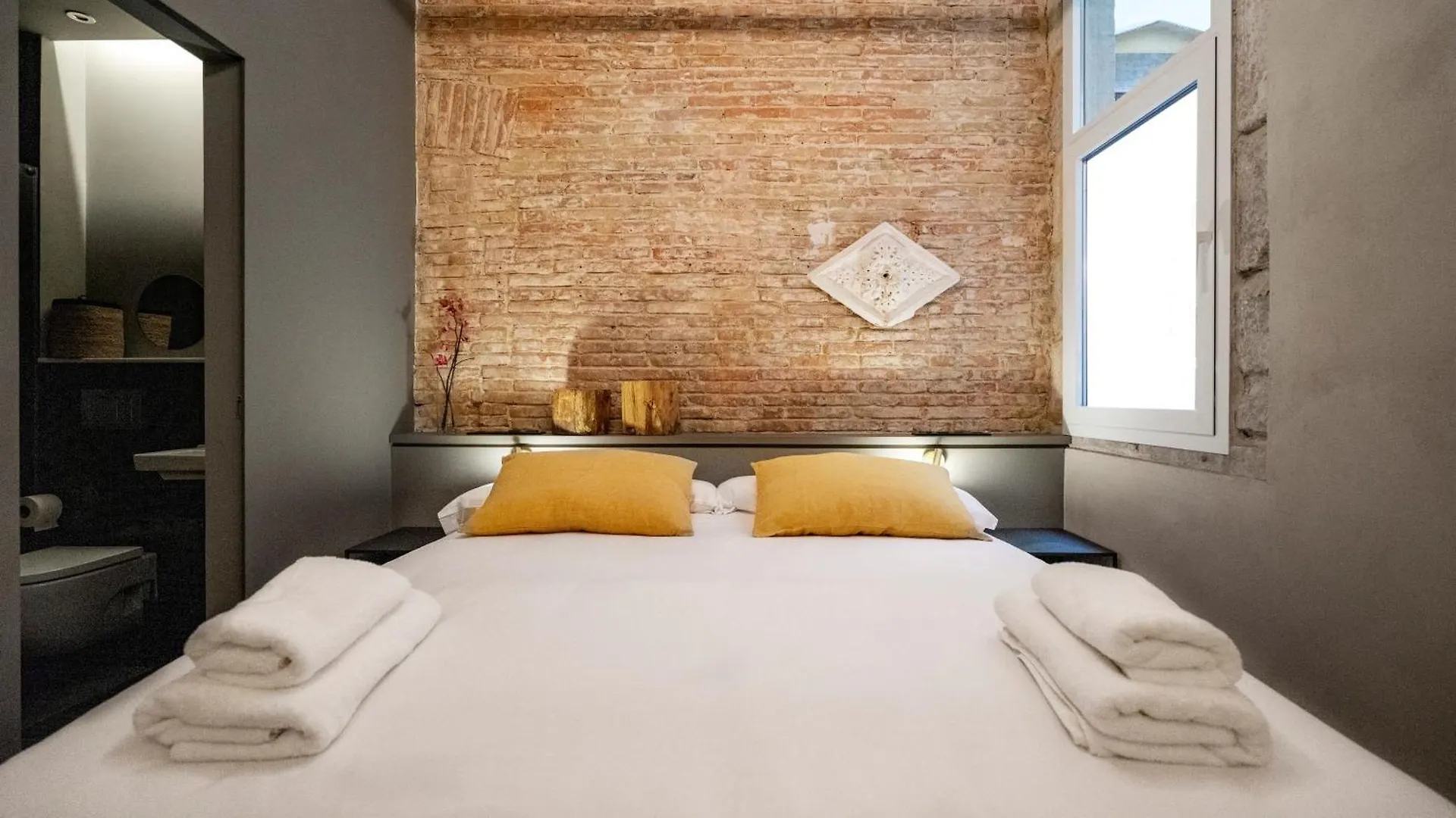 Hostal Porxos Garden Barcelona España