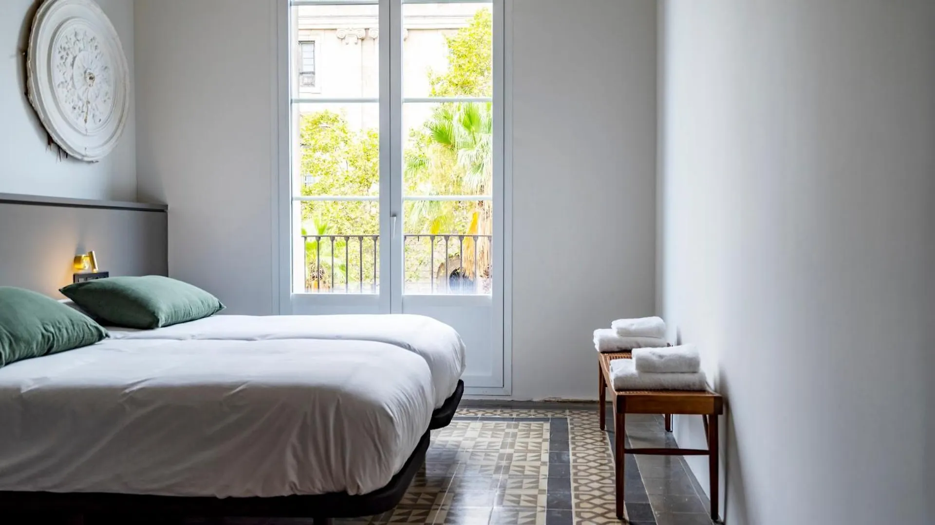 Pensión Hostal Porxos Garden Barcelona España