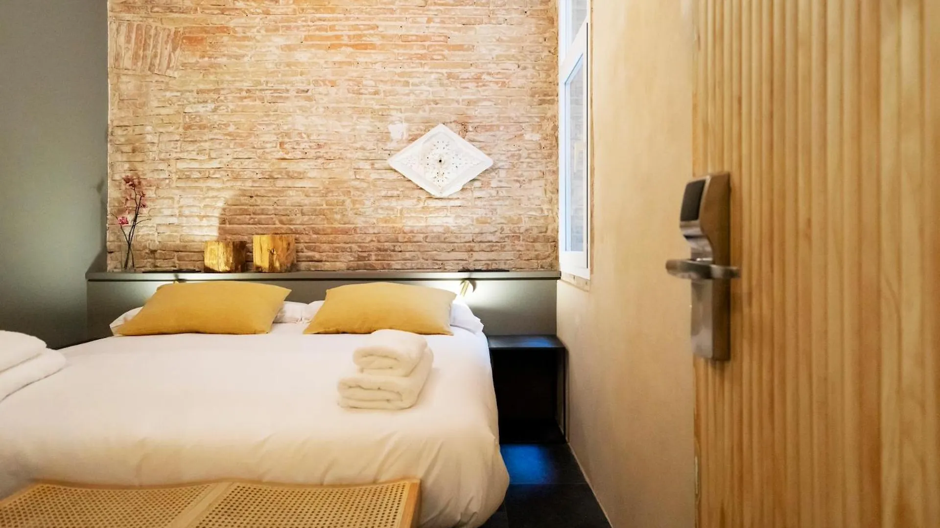 Guest house Hostal Porxos Garden Barcelona
