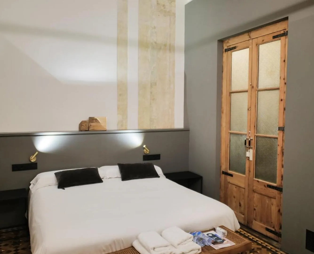 Hostal Porxos Garden Barcelona 0*,  Spain